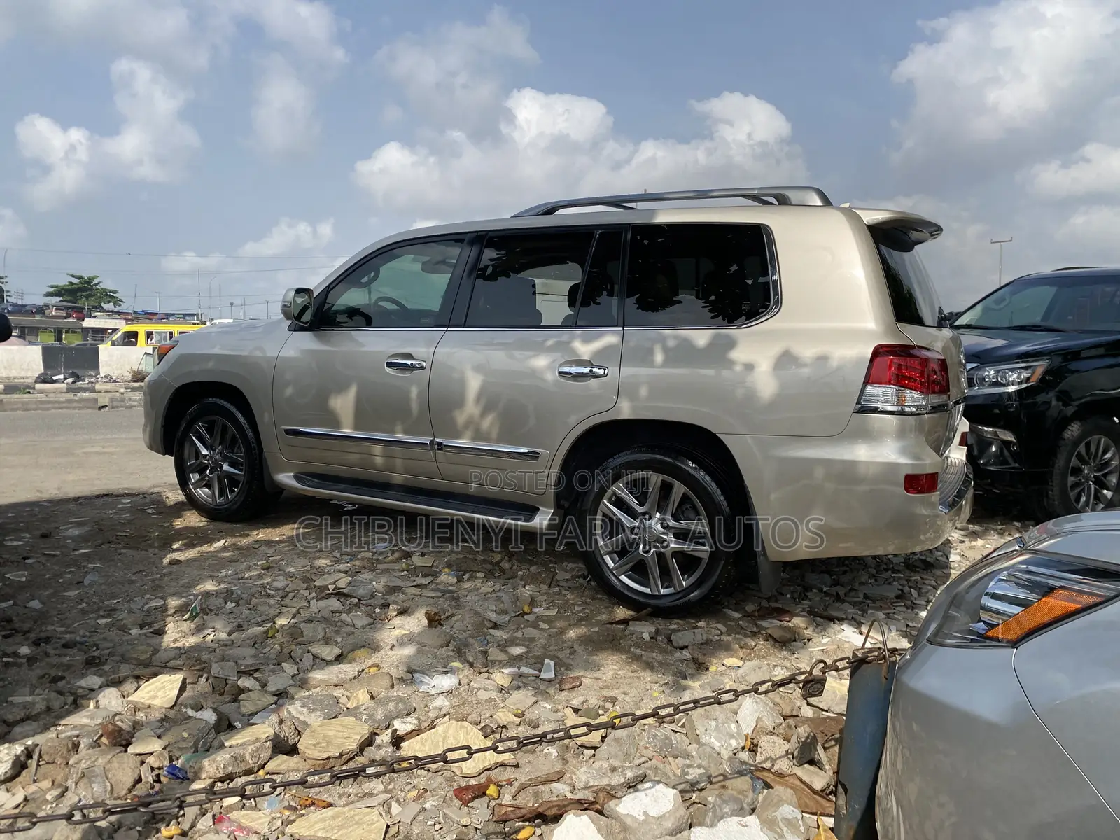 Lexus LX 570 AWD 2015 Gold