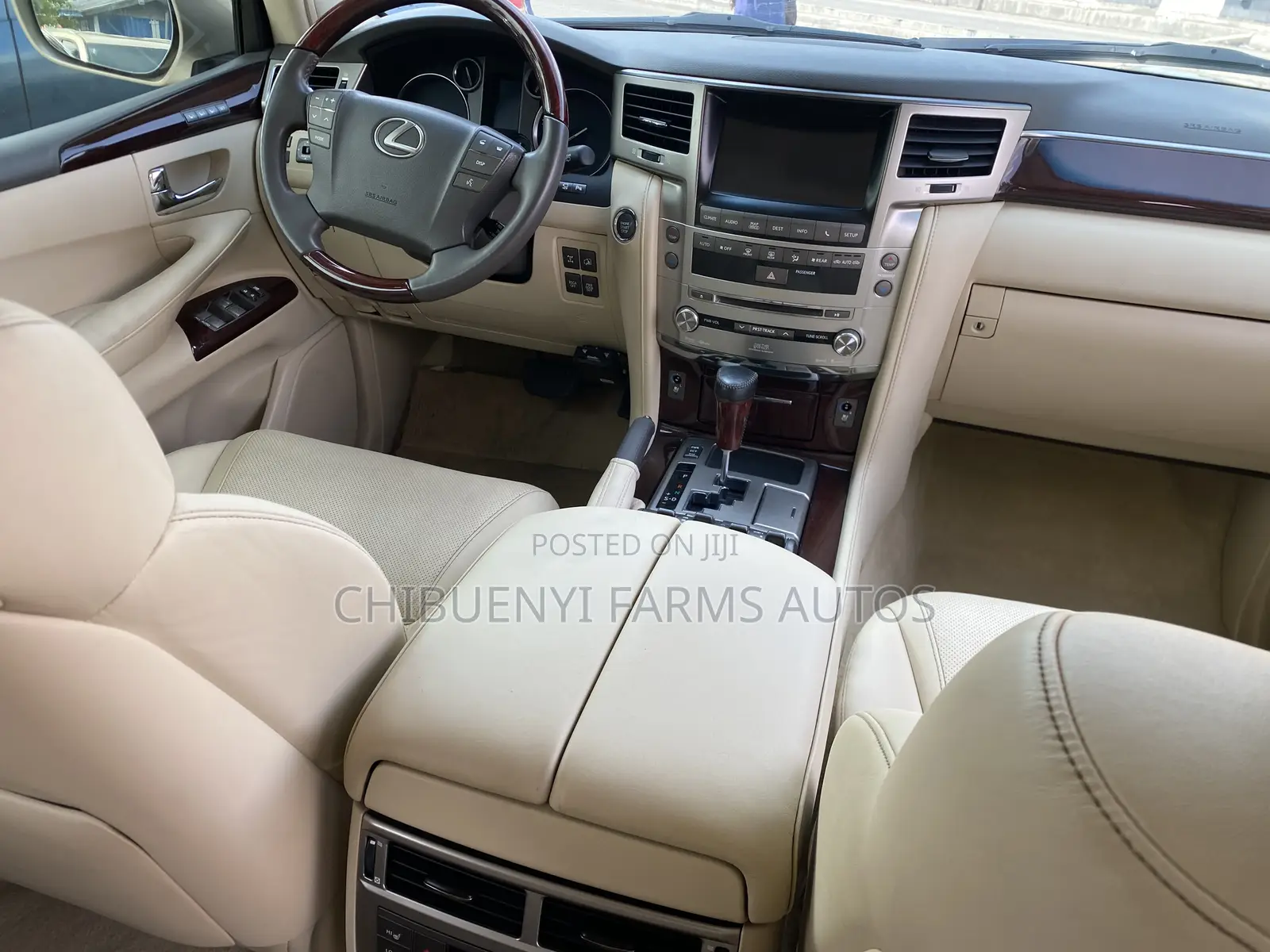 Lexus LX 570 AWD 2015 Gold