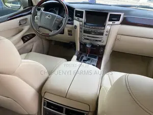 Lexus LX 570 AWD 2015 Gold