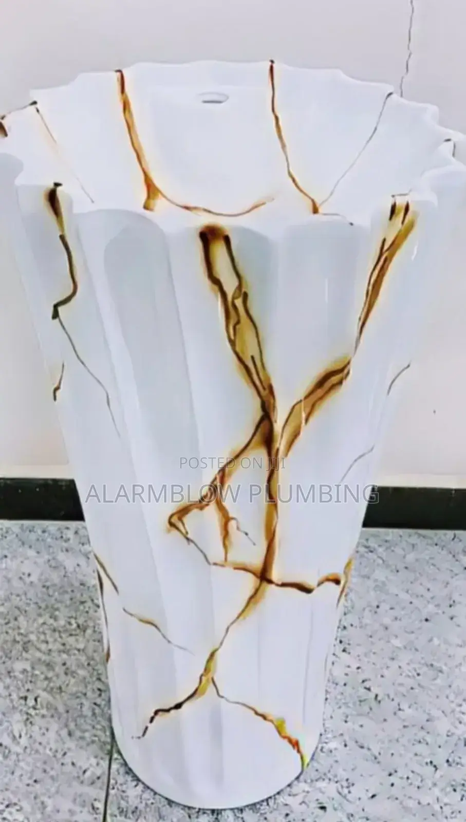 Ceramic Damru One Piece Basin.