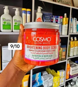 Cosmo Whitening Scrub
