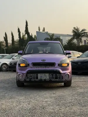 Kia Soul 2013 Pink