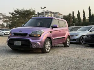 Kia Soul 2013 Pink