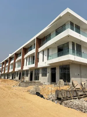 4bdrm Duplex in Lekki Phase 1 for sale