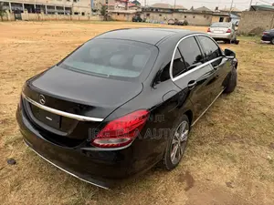 Mercedes-Benz C300 Luxury 4Matic Sedan AWD (2.0L 4cyl 7A) 2016 Black