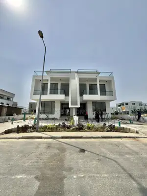 5bdrm Duplex in Ikate for sale
