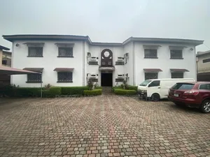 3bdrm Apartment in Ikoyi for rent