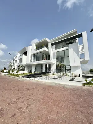 5bdrm Duplex in Osapa London for sale