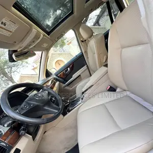 Mercedes-Benz GLK-Class 350 2010 Gray