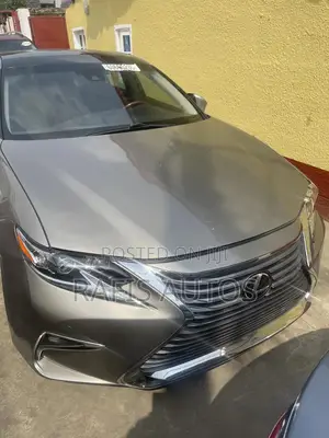 Lexus ES 2017 Gold