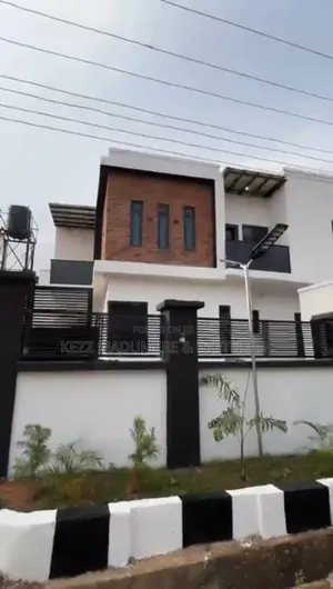 4bdrm Duplex in Independence Layout for sale