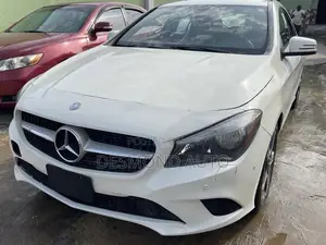 Mercedes-Benz CLA-Class CLA 250 4MATIC Sedan 2015 Off white
