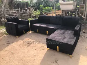 A New Mordern L Shape With Single Seater Living Room Couch