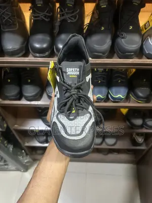 Azuma Boot