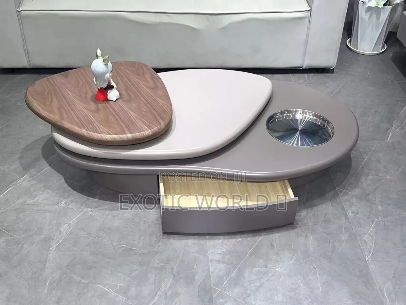 Exotic Luxurious Center Table