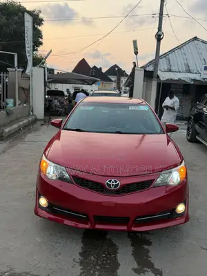 Toyota Camry 2012 Red