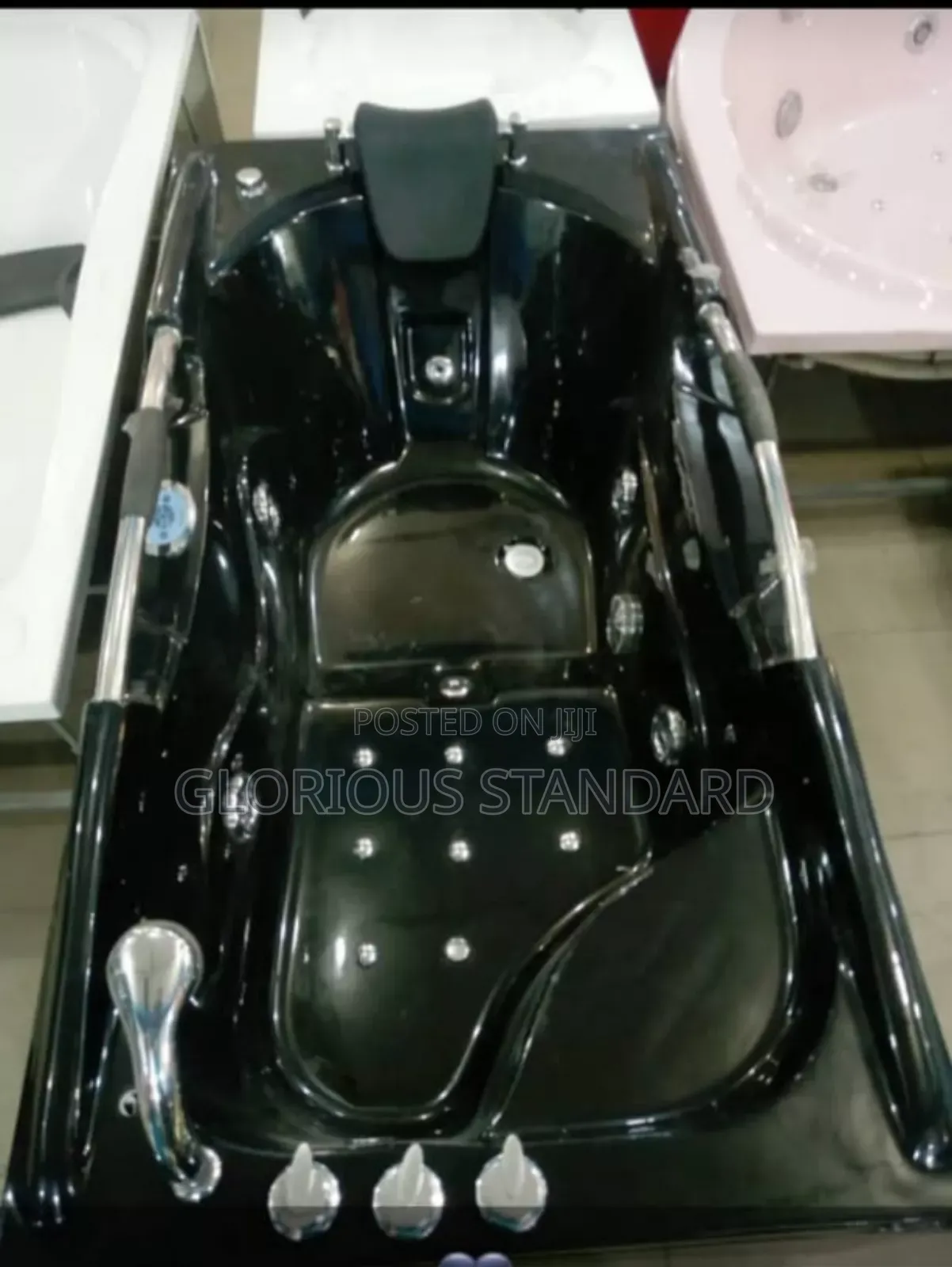 Black Single Jacuzzi