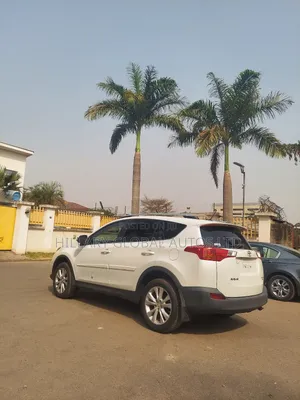 Toyota RAV4 2014 White