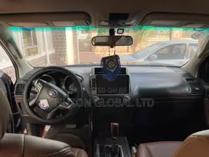 Toyota Land Cruiser Prado 2016 Black