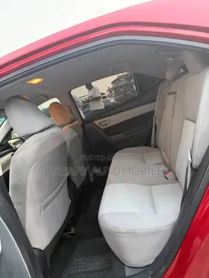 Toyota Camry LE 4dr Sedan (2.5L 4cyl 6A) 2016 Red
