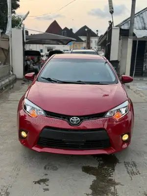 Toyota Camry LE 4dr Sedan (2.5L 4cyl 6A) 2016 Red