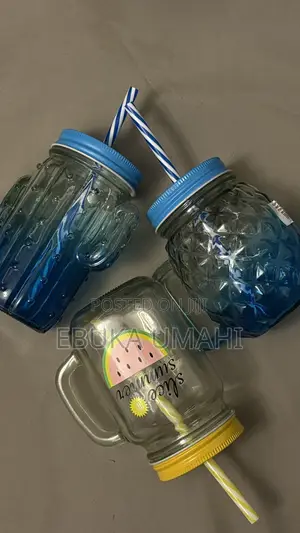 Straw Mason Jar Glass With Multi-Color Air-Tight Lids