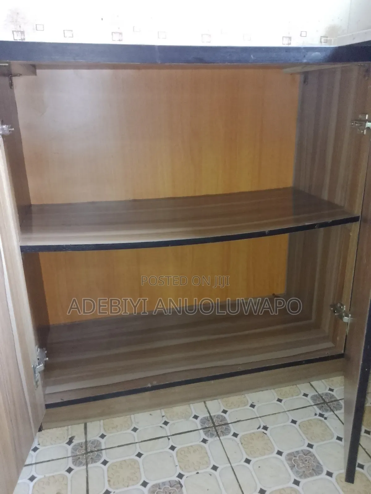 2 Kitchen Cabinet