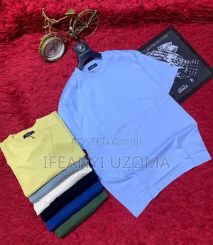 High Quality Plain Round Neck T-Shirt