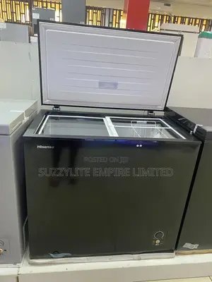 Hisense Chest Freezer Black 189 Liters