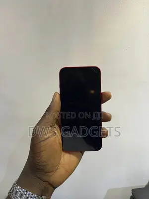 Apple iPhone 13 256 GB Red
