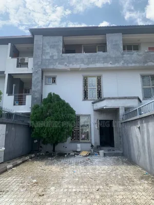 5bdrm Duplex in Lekki Phase1 for rent