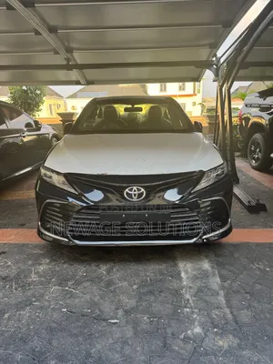 New Toyota Camry XLE 2025 Black