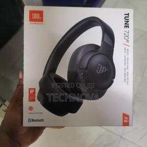 JBL Tune 720bt Are Wireless Over-Ear Headphones