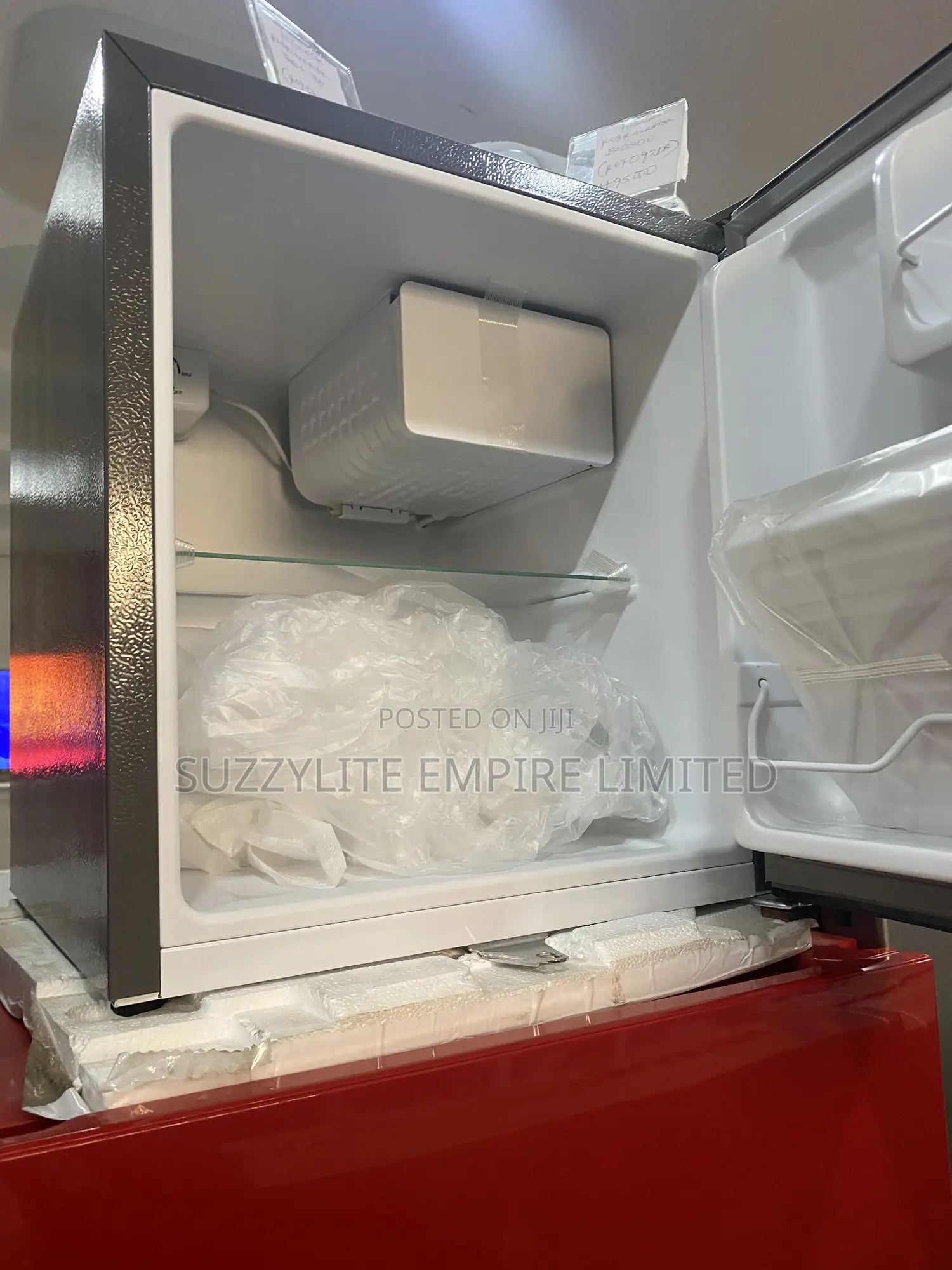 Hisense Table Top Fridge 42 Liters