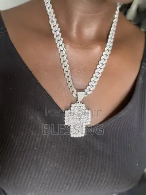 Ice Cuban Chain Necklace With Ice Cross Pendant