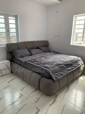 Quality Modern 6by6 Bubble Bedframe.