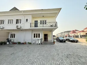 5bdrm Duplex in Lekki Phase 1 for rent