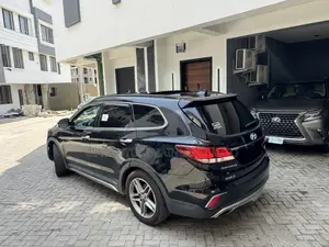 Hyundai Santa Fe Limited Ultimate AWD 2017 Black