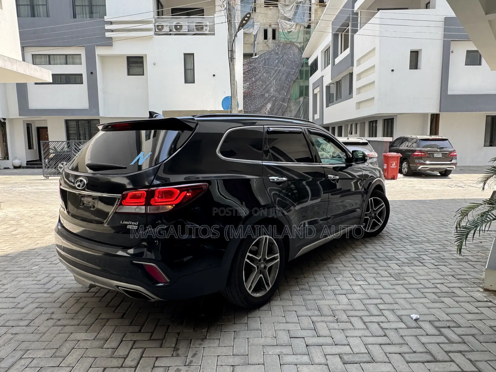 Hyundai Santa Fe Limited Ultimate AWD 2017 Black