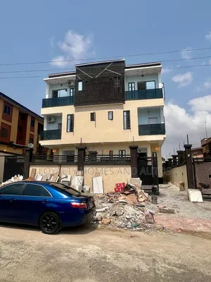 4bdrm Duplex in Ikeja for sale