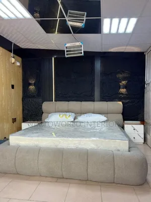 High Quality Luxury Bubble Bedframe With Mattress