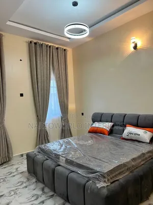 6by6 Bubble Bedframe With High Quality Mattress.