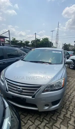 Nissan Sentra SV 4dr Sedan (1.8L 4cyl CVT) 2015 Silver