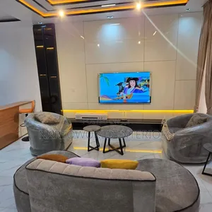High Quality Luxury 5 Seaters Curve Chair