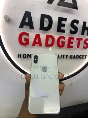 Apple iPhone X 64 GB White