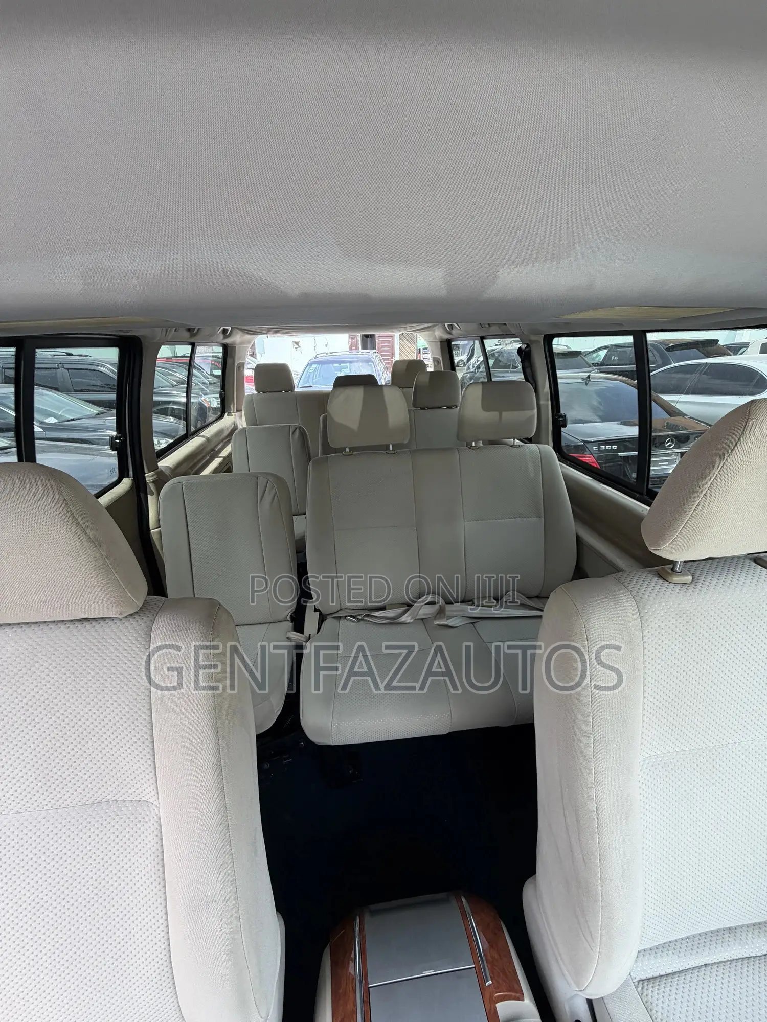 Toyota HiAce 2014 Grey