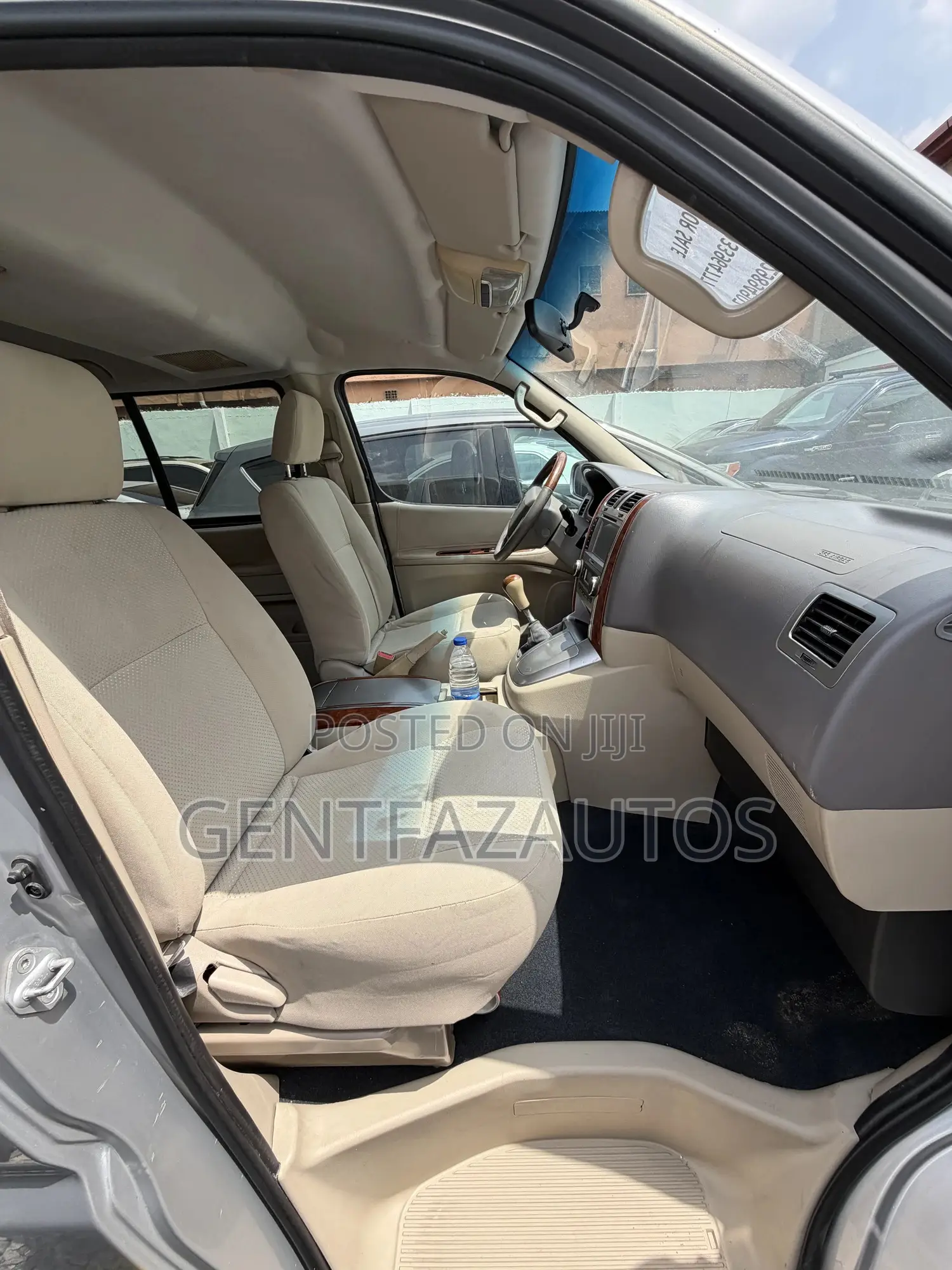 Toyota HiAce 2014 Grey