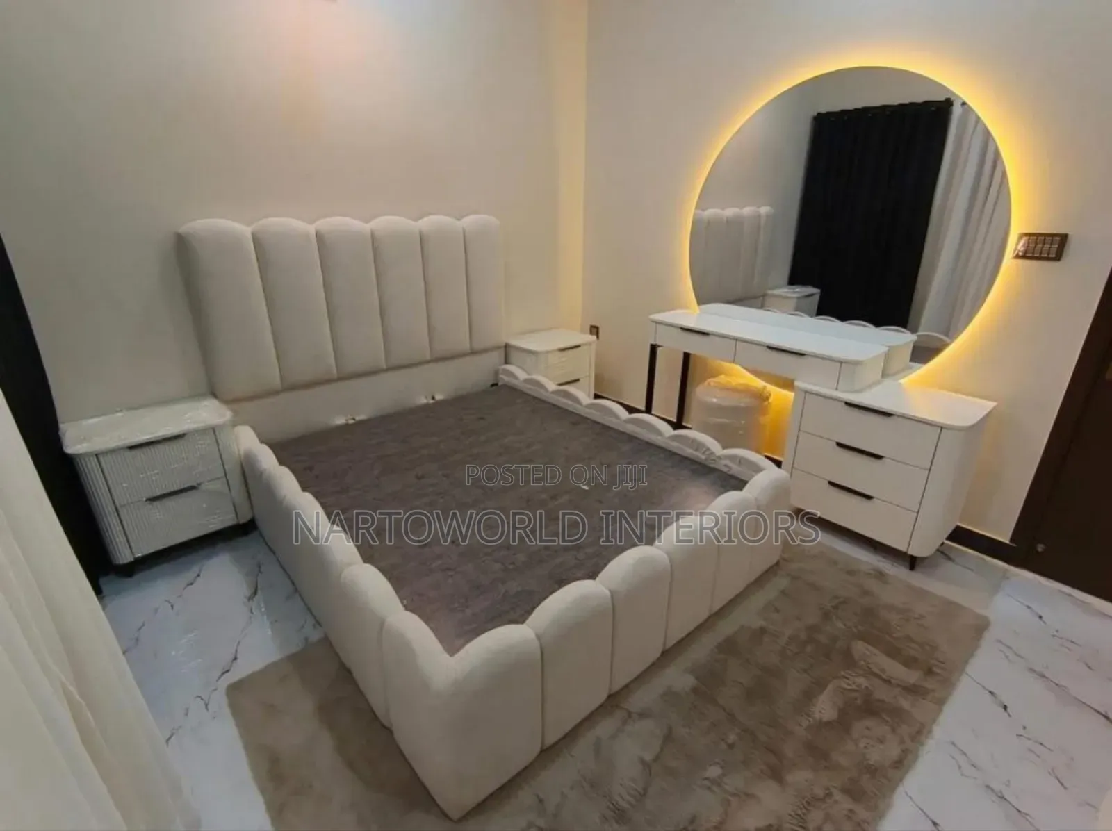 High Quality Luxury Cream Bubble Bedframe