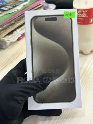 New Apple iPhone 15 Pro Max 256 GB
