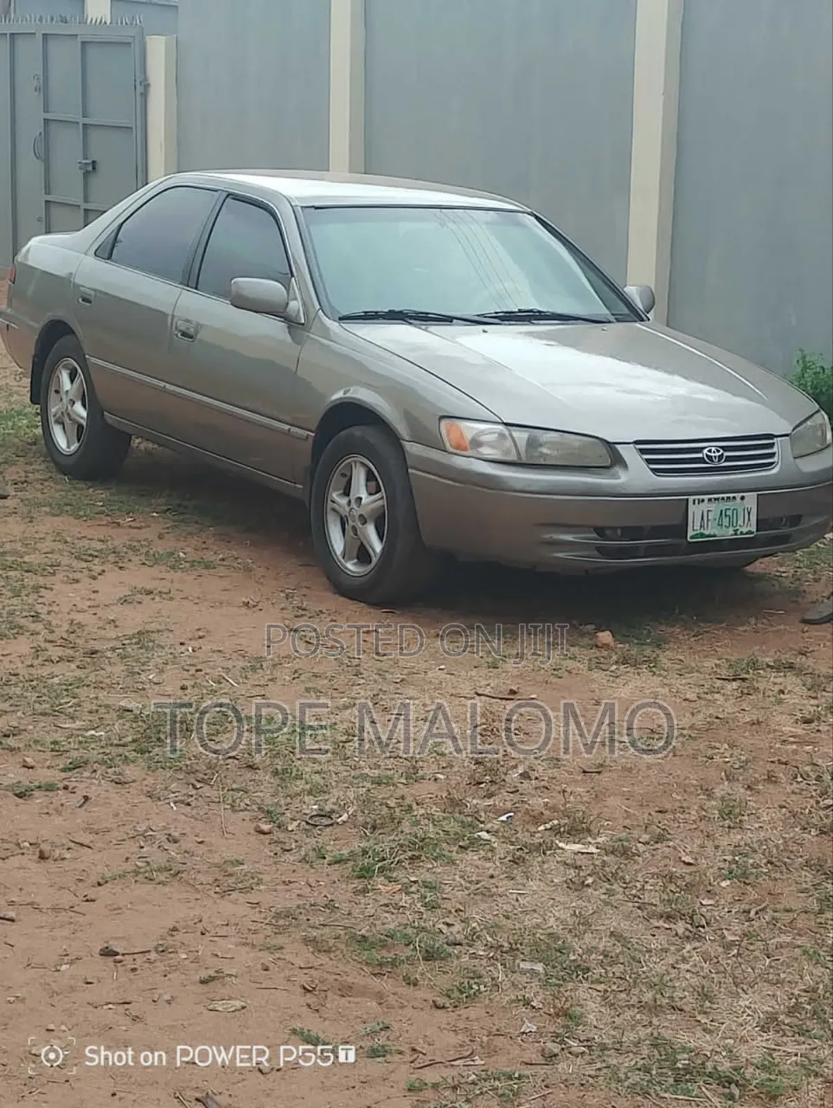 2000 Toyota Camry XLE 4dr Sedan (2.2L 4cyl 4A)